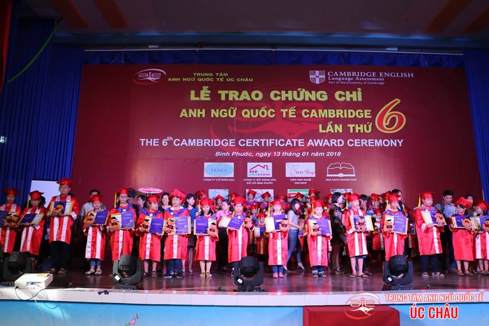 Lễ trao chứng chỉ Anh ngữ quốc tế Cambridge lần thứ 6 năm 2018