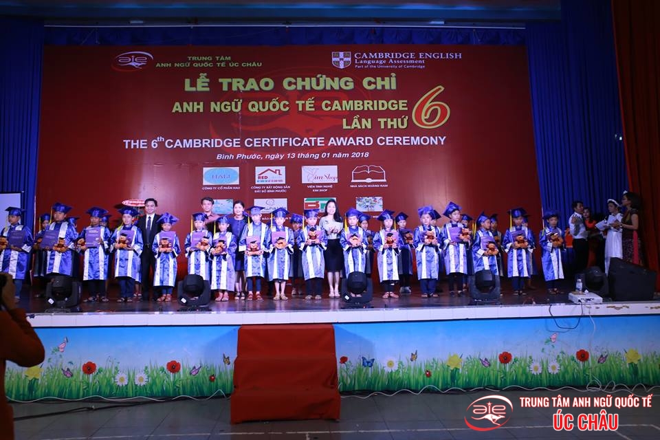 Lễ trao chứng chỉ Anh ngữ quốc tế Cambridge lần thứ 6 năm 2018