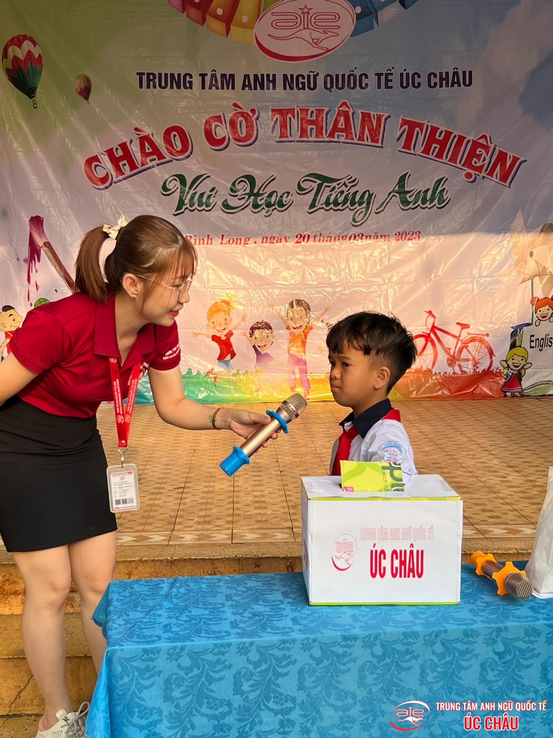 CHƯƠNG TRÌNH NGOẠI KHÓA "CHÀO CỜ THÂN THIỆN'' TẠI TRƯỜNG TH AN LỘC A - TX. BÌNH LONG