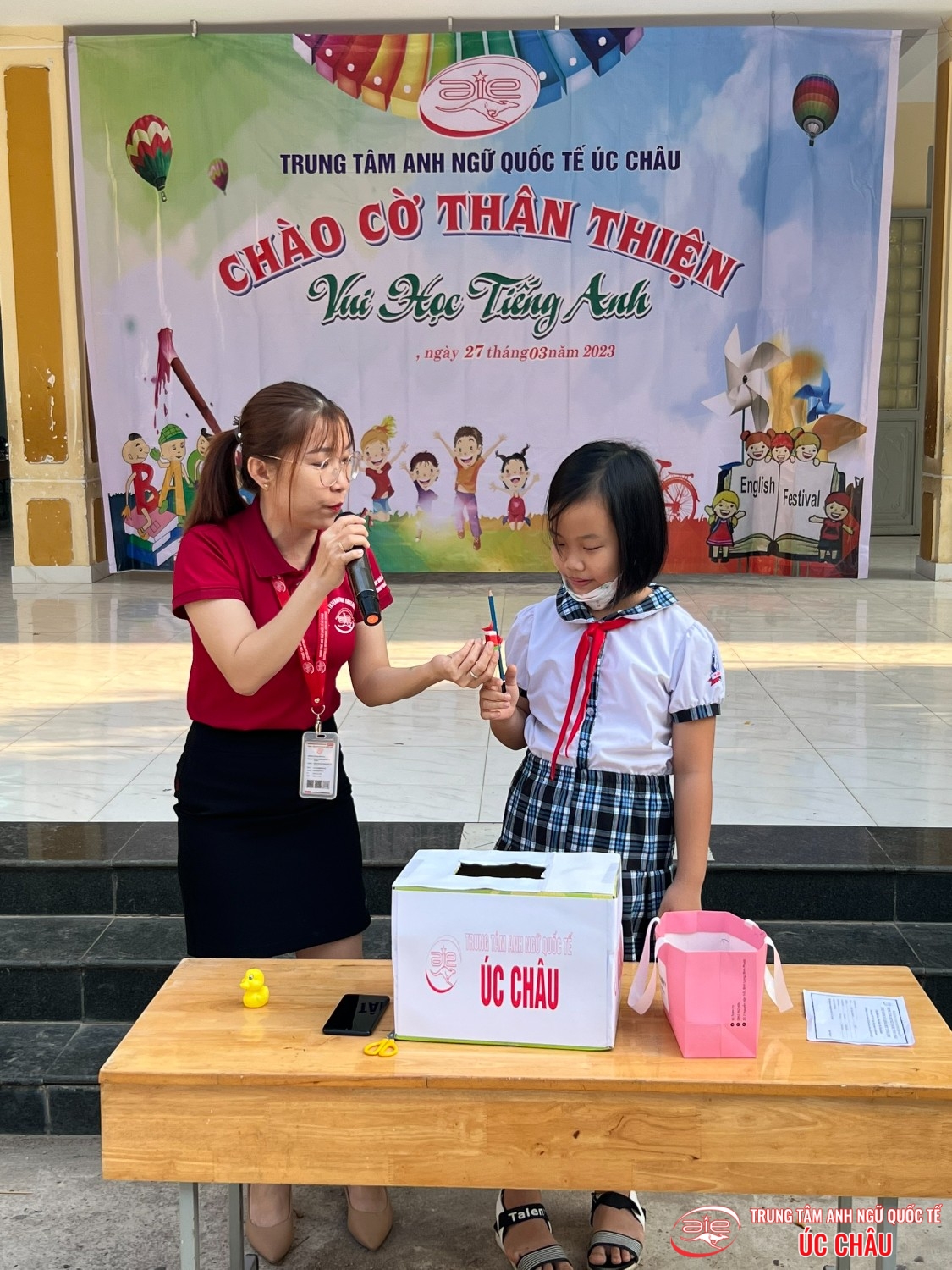 CHƯƠNG TRÌNH NGOẠI KHÓA "CHÀO CỜ THÂN THIỆN'' TẠI TRƯỜNG TH TÂN KHAI A- H.HỚN QUẢN